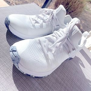 Women’s Nike Metcon Flyknit 3 -White & Marble Gray